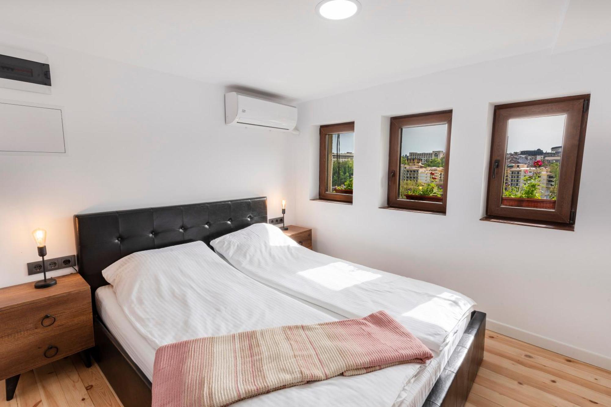 Bobevata Guest House - Floor 1 - Stunning View Old Town Велико Търново Екстериор снимка